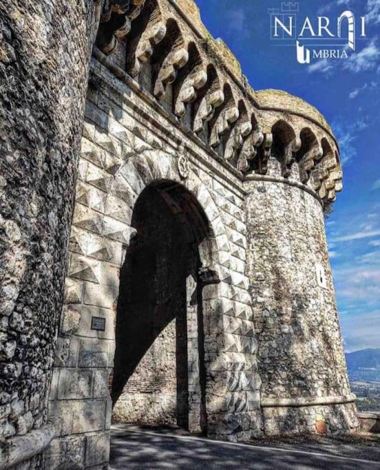 Fresco E Colorato Appartamentino In Narni Scalo Eksteriør billede
